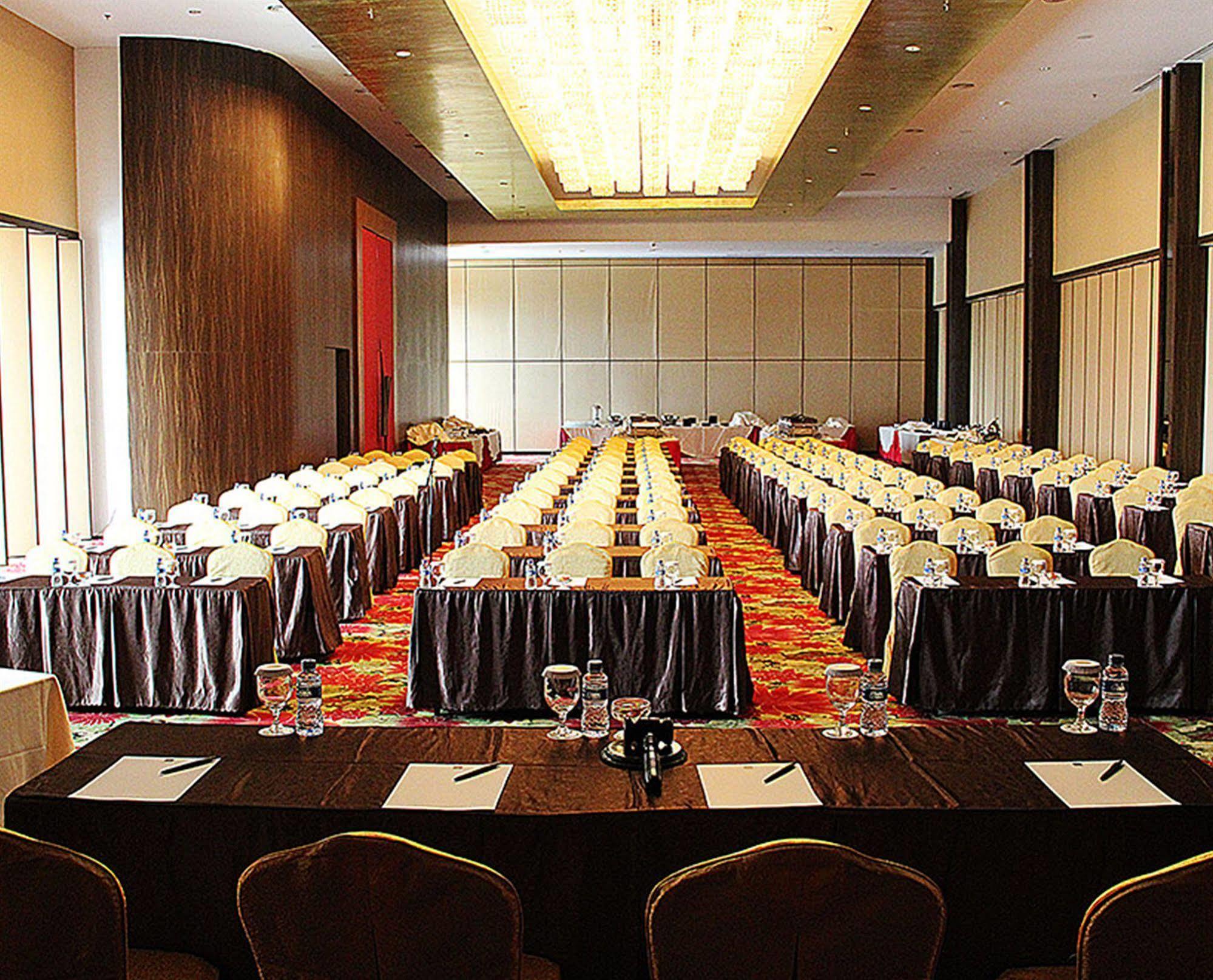 Hariston Hotel & Suites, Pluit - Cakarta Dış mekan fotoğraf